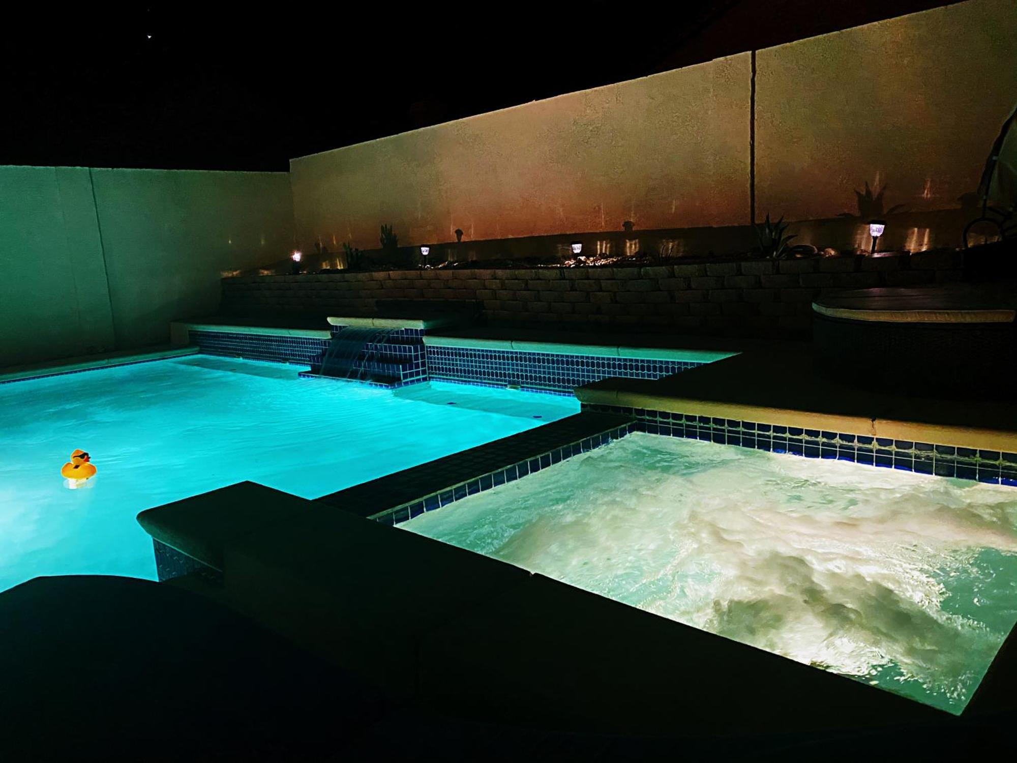 Вілла Amazing Heated Pool And Private Hot Tub 3Br In Heart Of Lv Лас-Вегас Екстер'єр фото