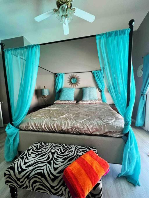 Вілла Amazing Heated Pool And Private Hot Tub 3Br In Heart Of Lv Лас-Вегас Екстер'єр фото