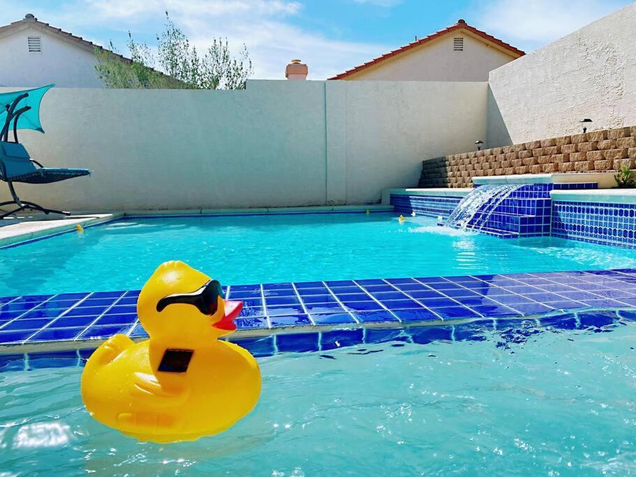 Вілла Amazing Heated Pool And Private Hot Tub 3Br In Heart Of Lv Лас-Вегас Екстер'єр фото