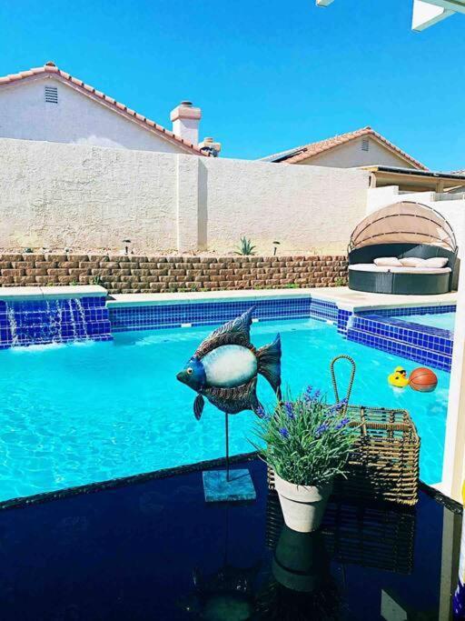 Вілла Amazing Heated Pool And Private Hot Tub 3Br In Heart Of Lv Лас-Вегас Екстер'єр фото